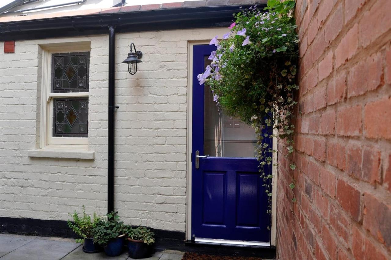 Immaculate Quiet Coach House In Garden Birmingham Villa Bagian luar foto